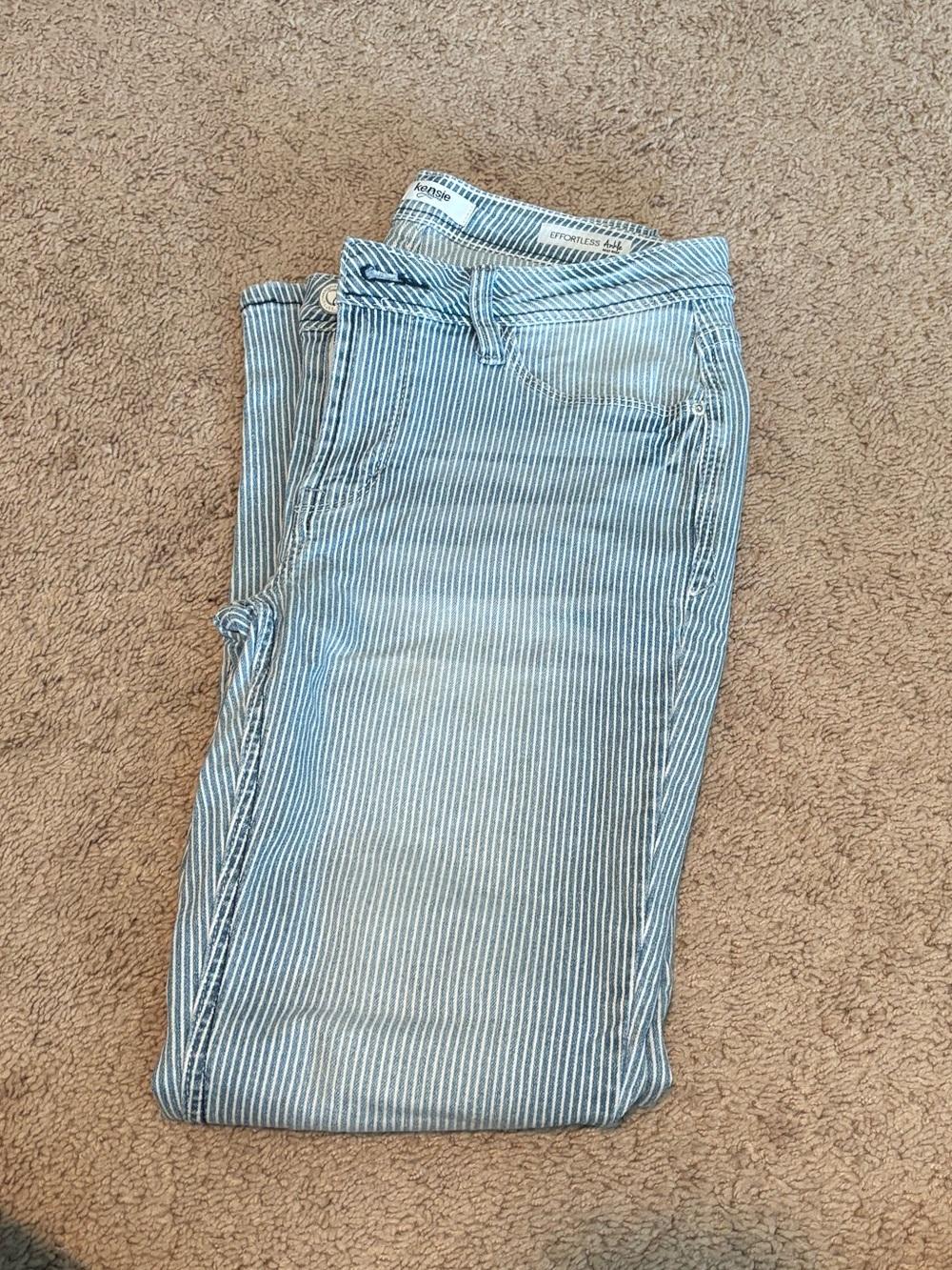 Kensie striped ankle jeans. Size 4. EUC